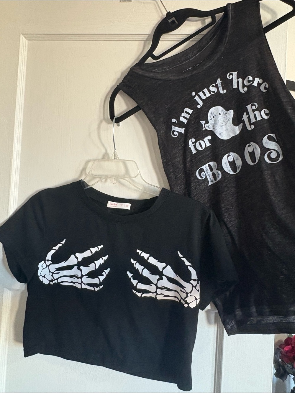 2 for 1 Seasonal Tops - Ghost & Skeleton Hands Size Small